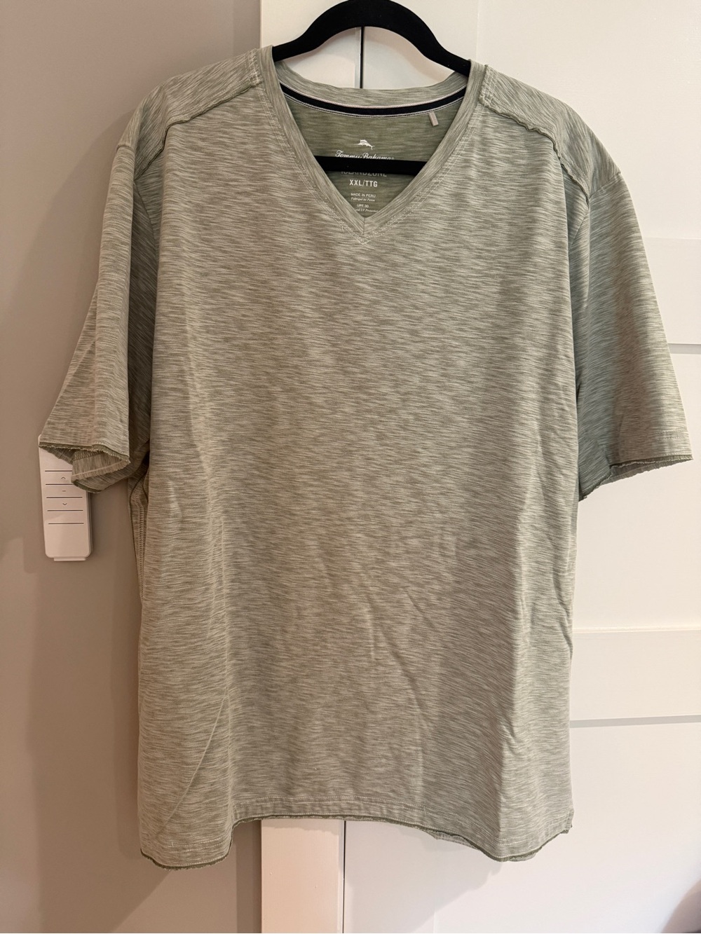 Tommy Bahama Fray Day Harbor Islandzone V-neck T-Shirt XXL